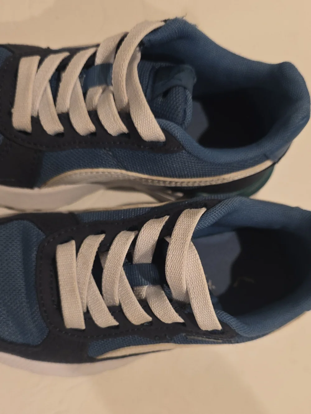 Boys PUMA Graviton Sneakers Size 11 US Blue New Without Box $55 MSRP 79.99